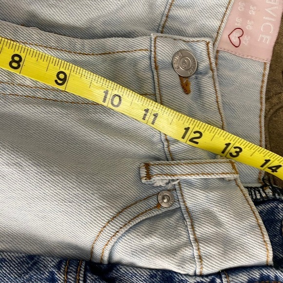 REVICE Two Tone Color Block Highrise Straight Leg Button Fly Mom Jeans Size 32 - Picture 4 of 10